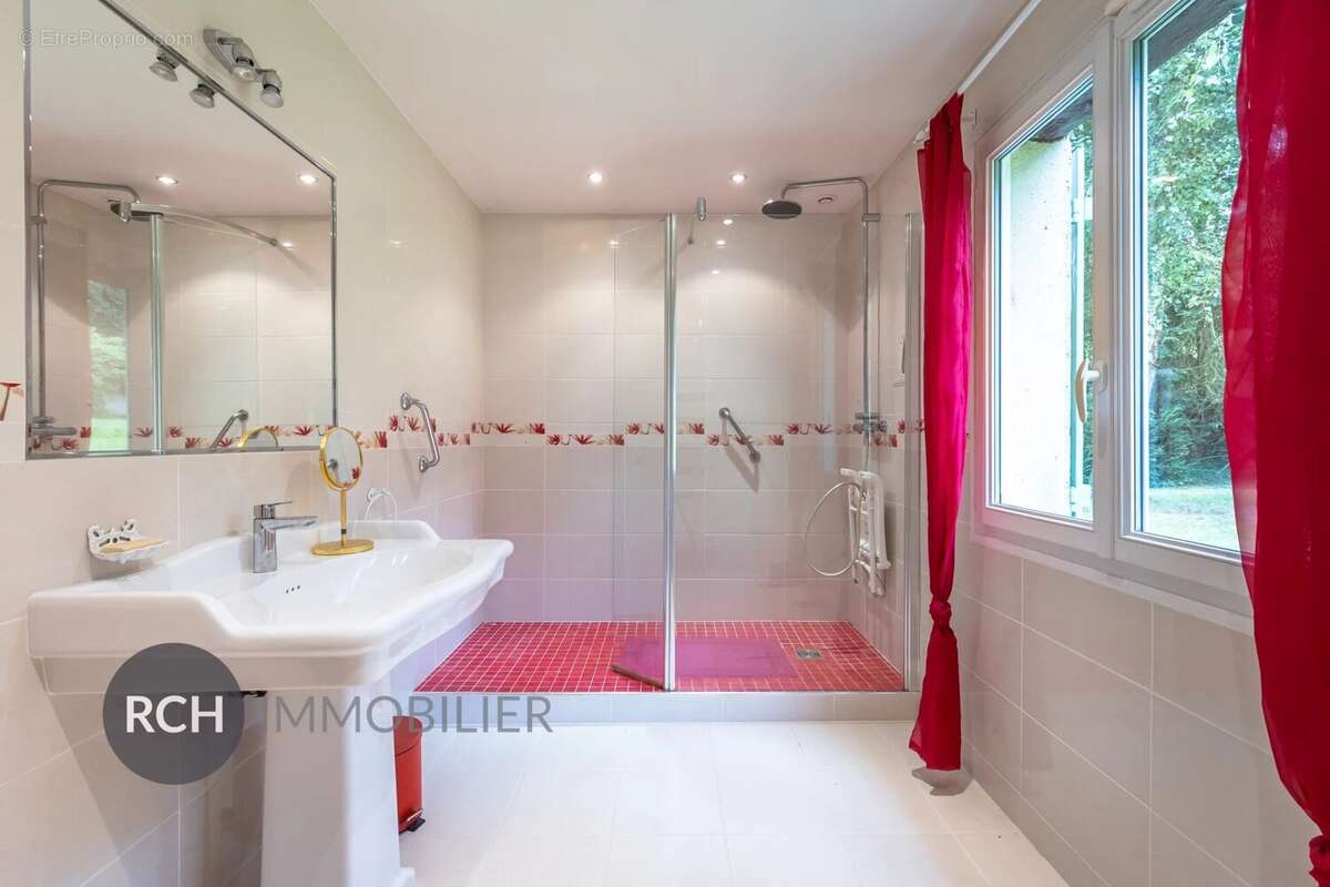 Maison à MONTFORT-L&#039;AMAURY