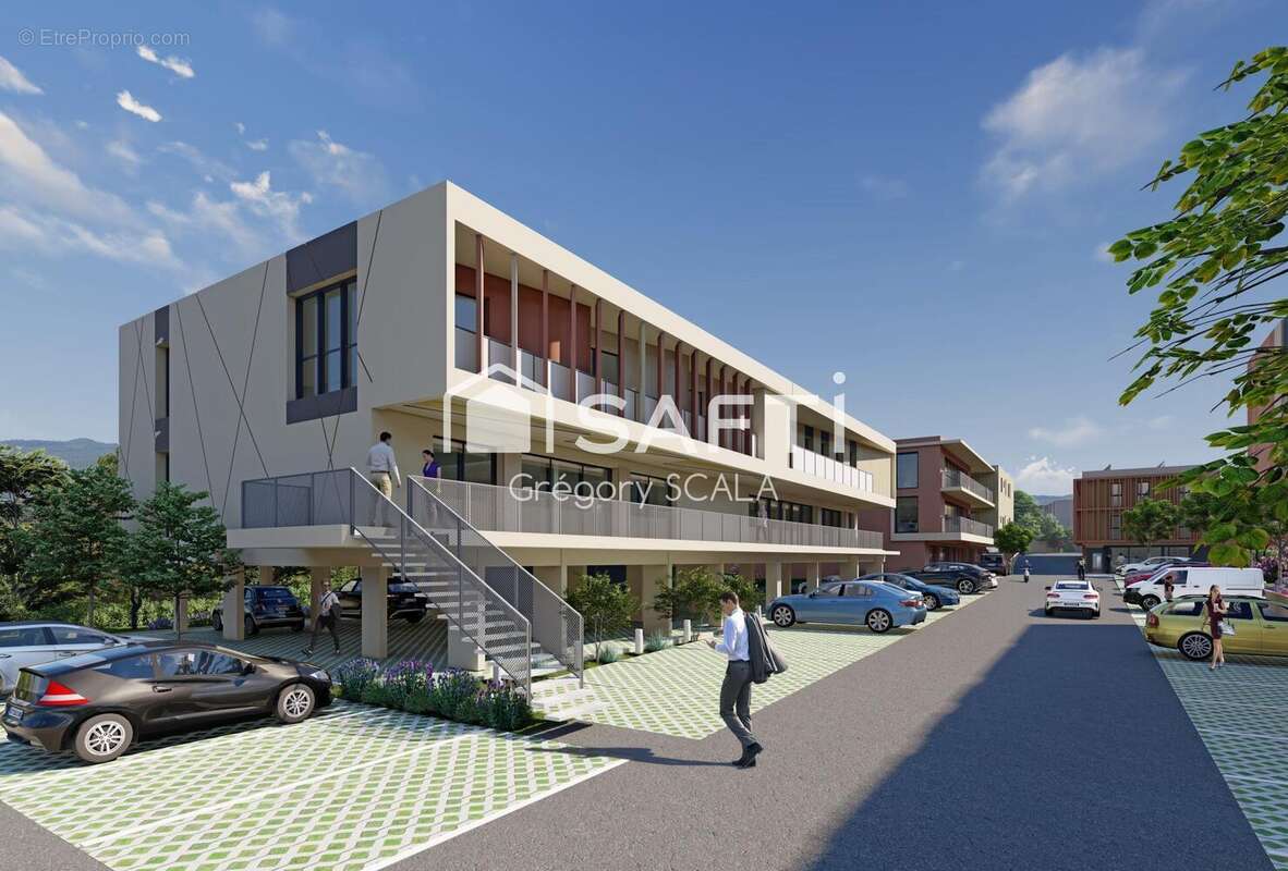 Photo 4 - Commerce à ROQUEBRUNE-SUR-ARGENS