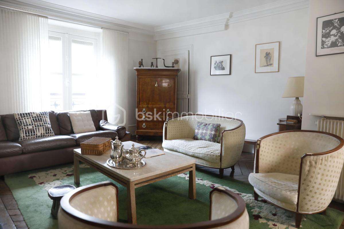 Appartement à PARIS-6E