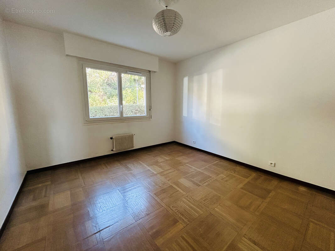 Appartement à CAP-D'AIL