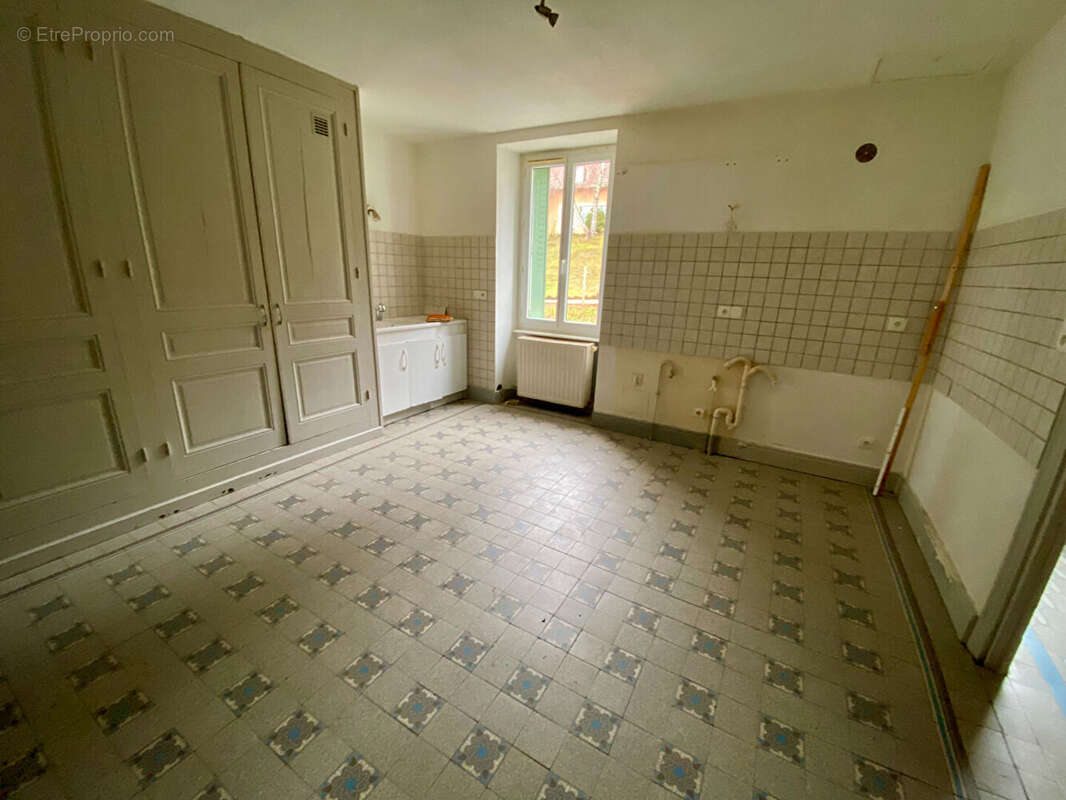 Maison à BELMONT-DE-LA-LOIRE