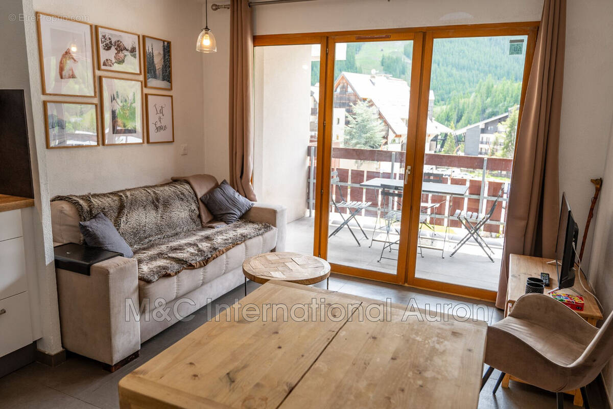 Appartement à SAINT-ETIENNE-DE-TINEE