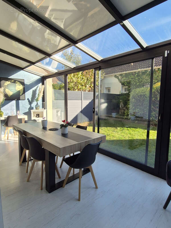 Maison à SAINT-PIERRE-DU-PERRAY