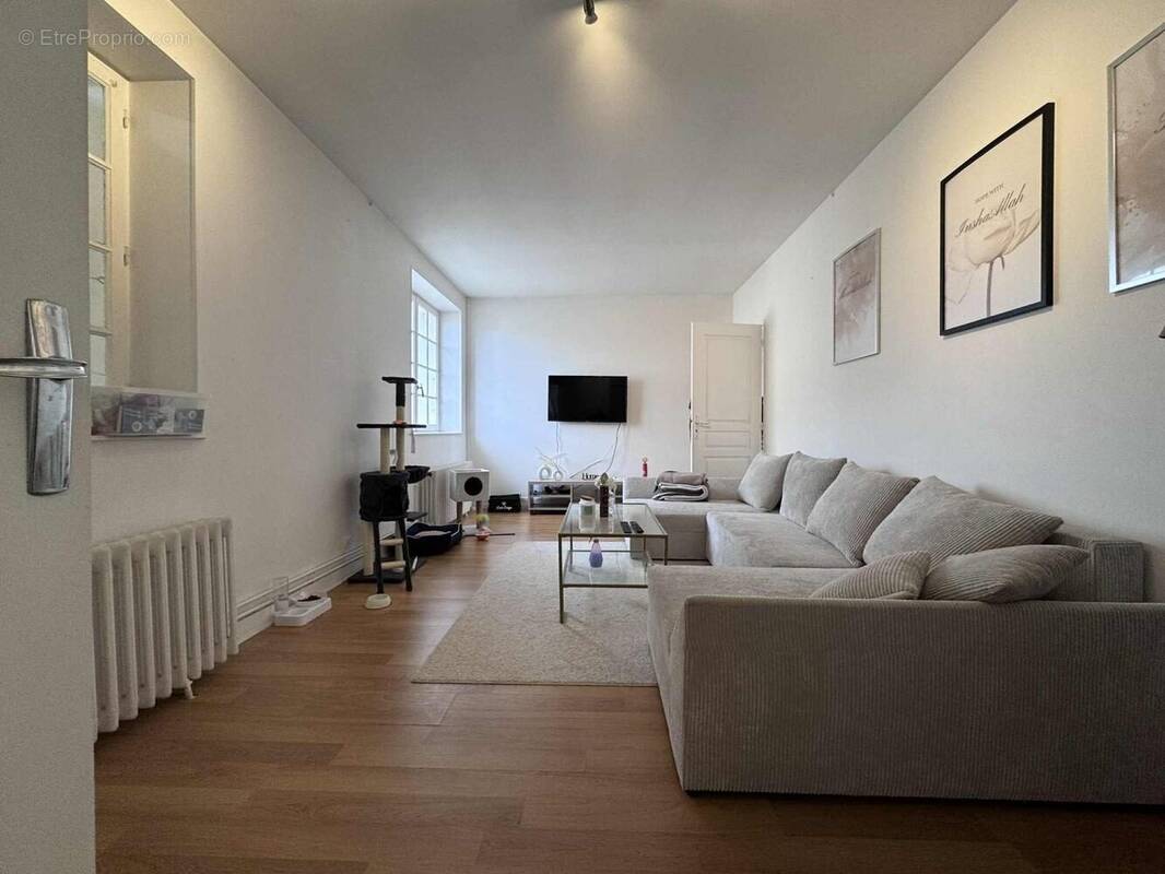 Appartement à FOURCHAMBAULT