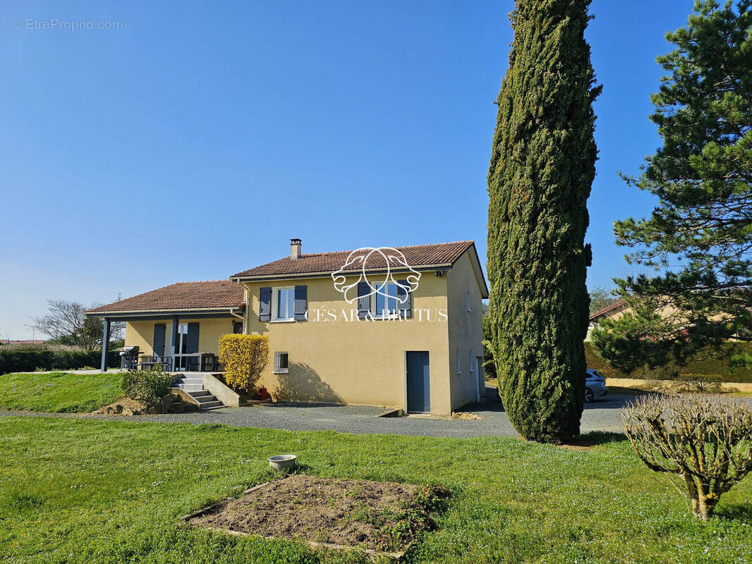 Maison à CHAZAY-D'AZERGUES