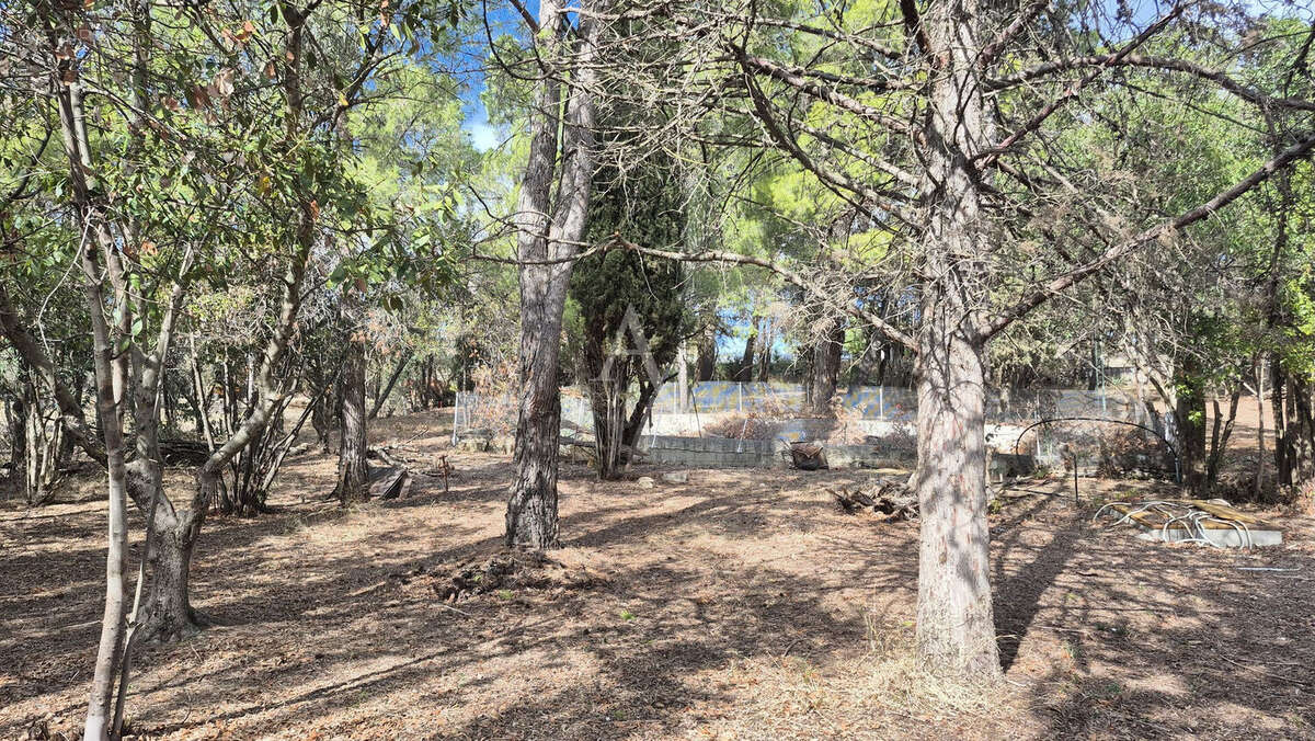 Terrain à OUVEILLAN