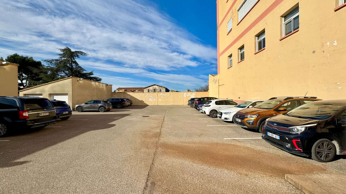 Commerce à CARPENTRAS