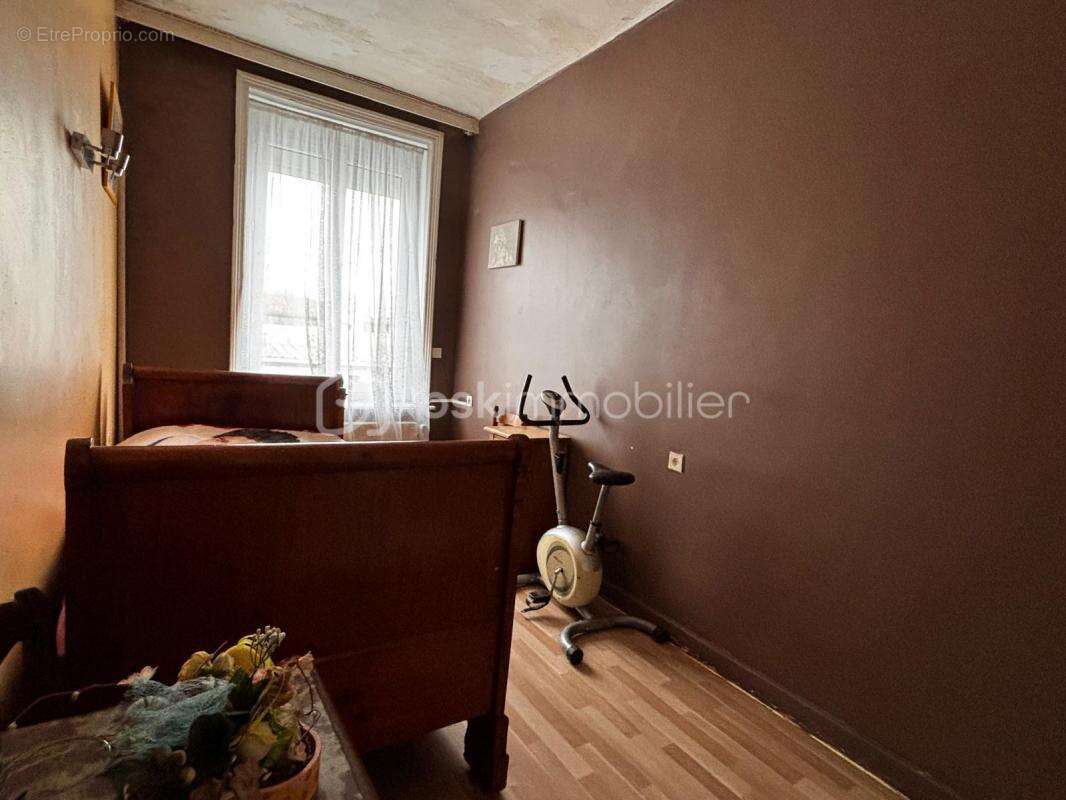 À Vendre : Maison de Ville avec Fort Potentiel – 115m² environ - photo 9