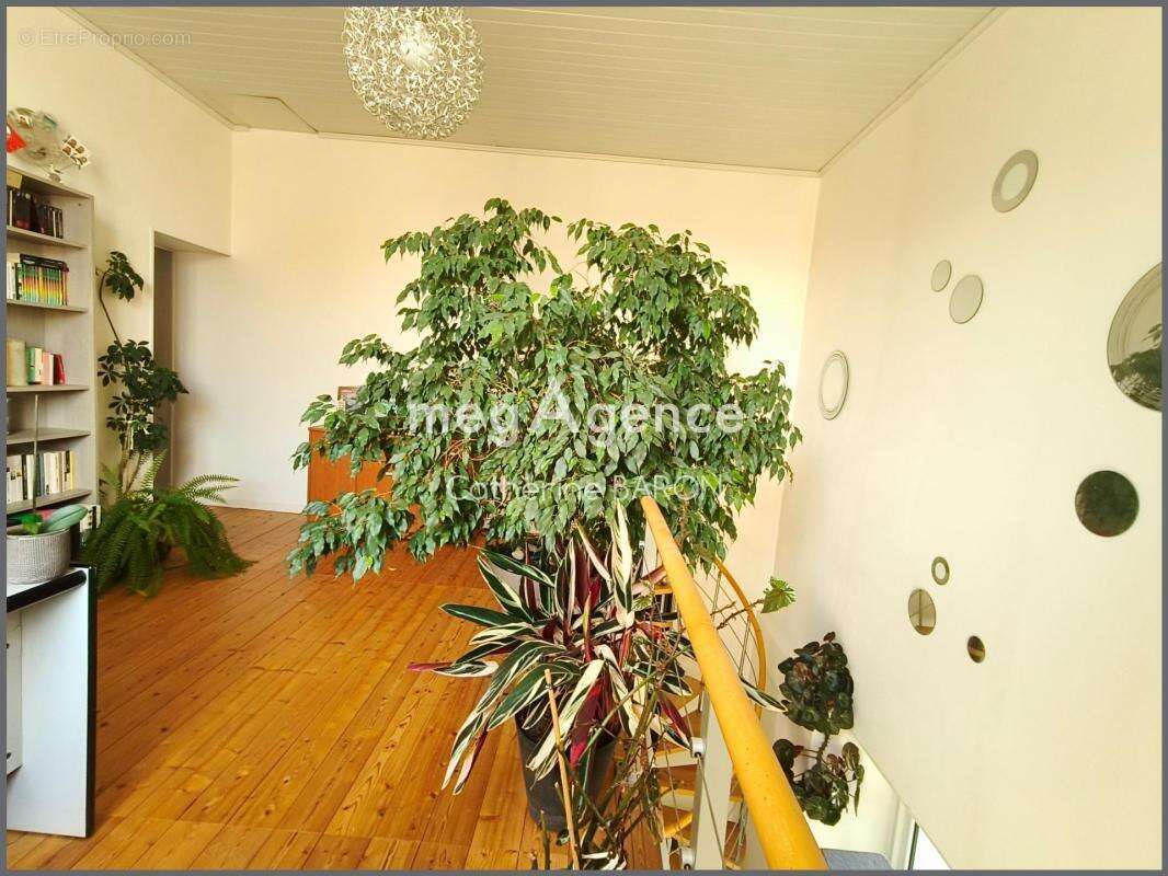 Maison de caractère, en pierre 162 m² - 4 chambres - Jardin - photo 9
