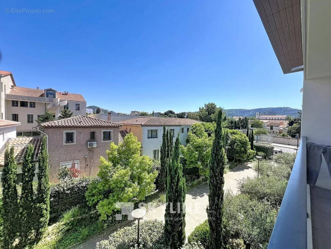 Appartement à MARSEILLE-9E