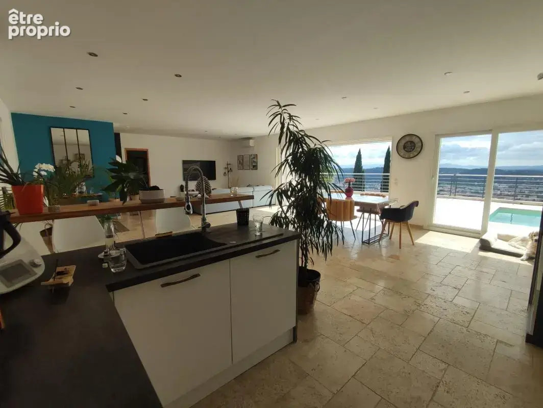 Draguignan,  villa récente RT12  avec un  bel appartement  type 3 +studio - photo 6