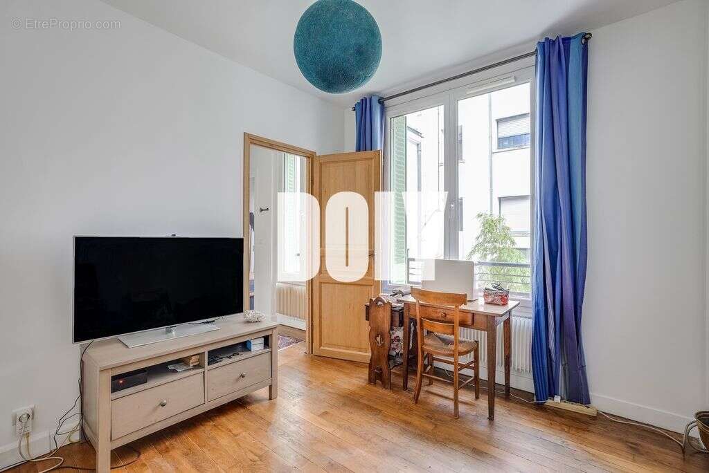 Appartement à LEVALLOIS-PERRET