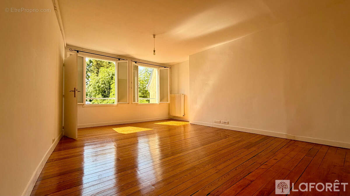 Appartement à FONTAINEBLEAU