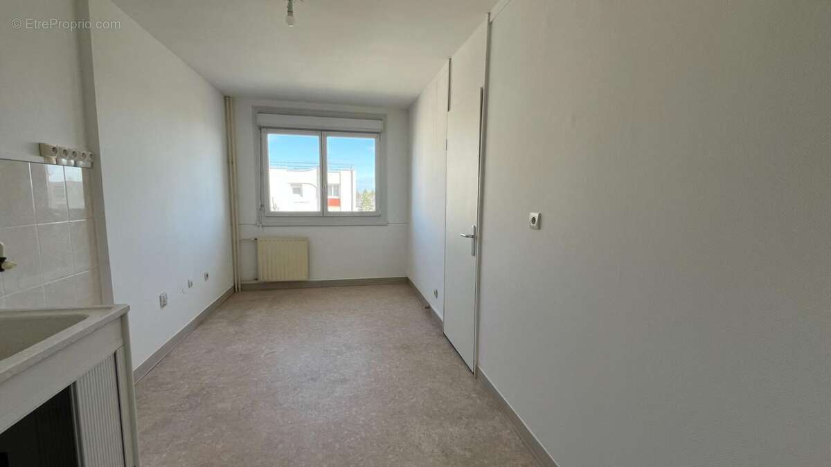 Les Ponts de Cé - T3 avec balcon 73 m² LA GUILLEBOTTE - photo 6