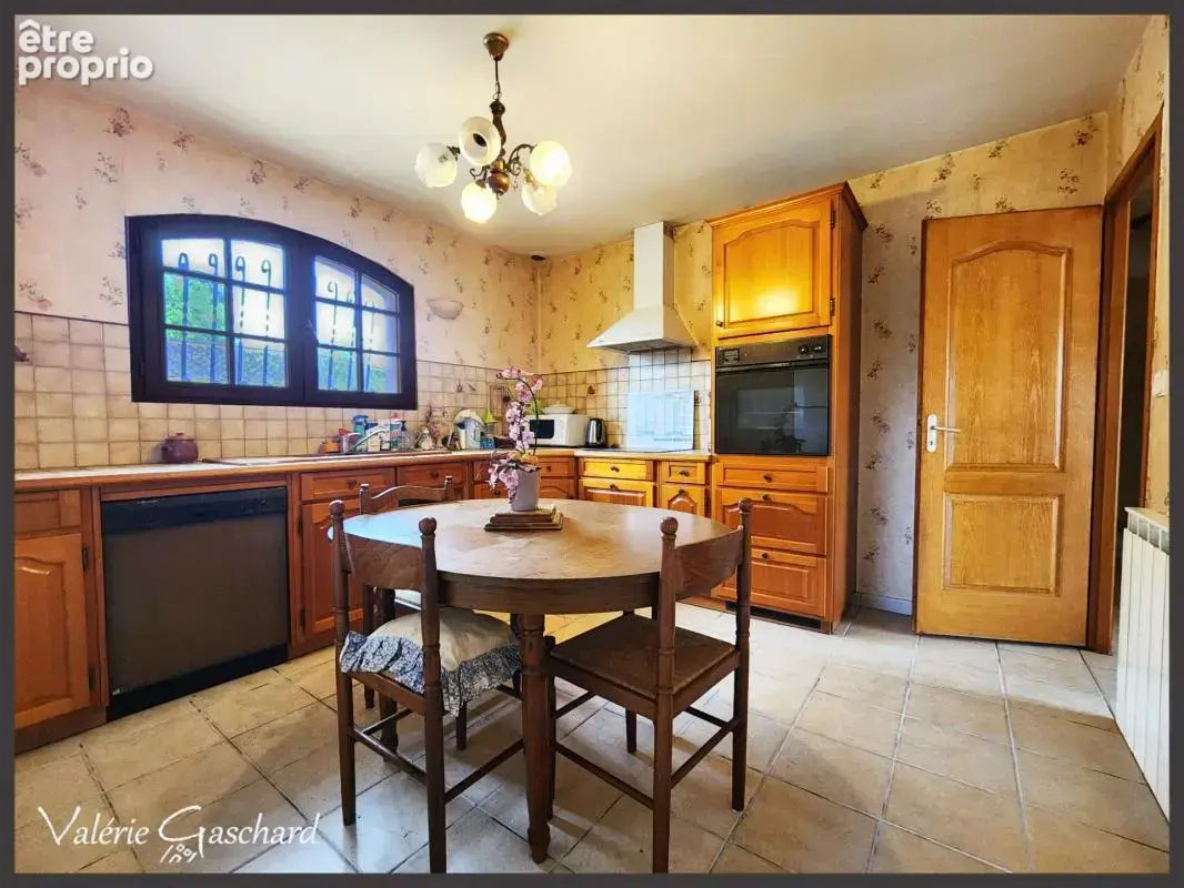 Le Pizou (dordogne) maison de 128 m² +  2850 m² de terrain et triple garage - photo 8