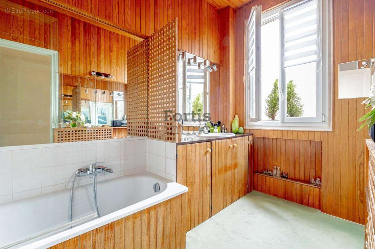 Appartement à LE RAINCY