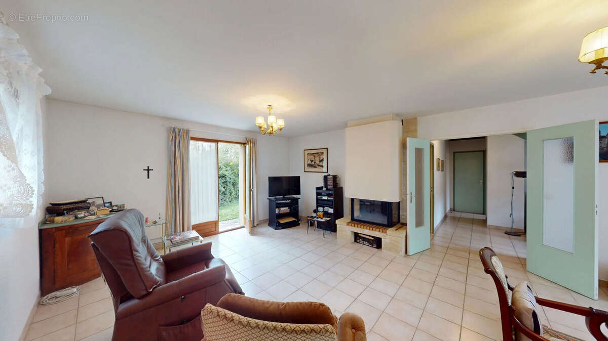 Maison à DOMENE