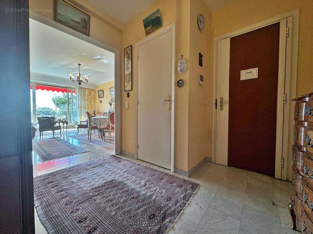   - Appartement à NICE