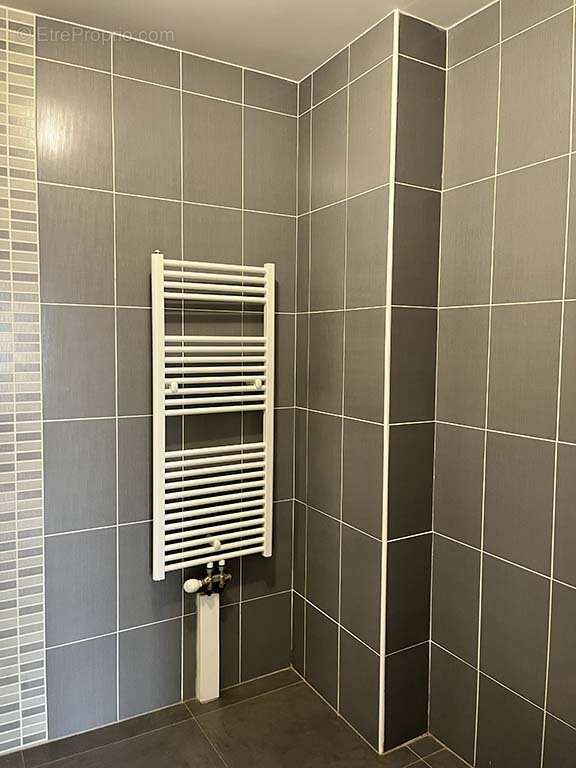 Appartement à SARTROUVILLE