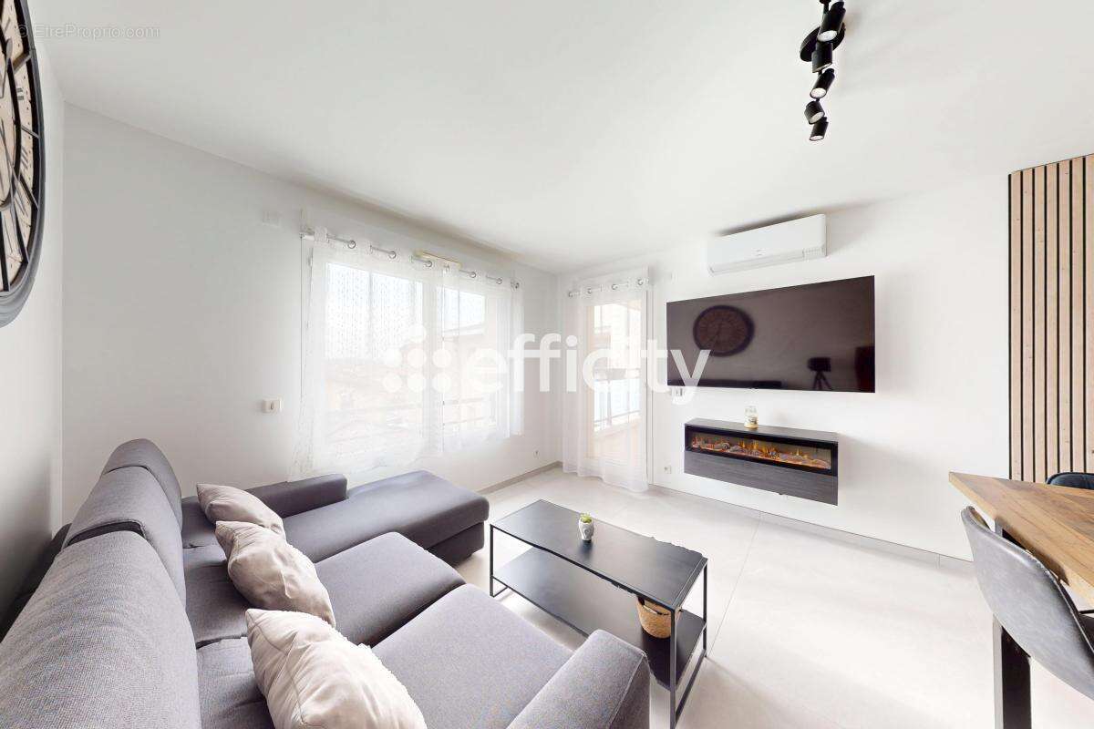 Appartement à VOURLES