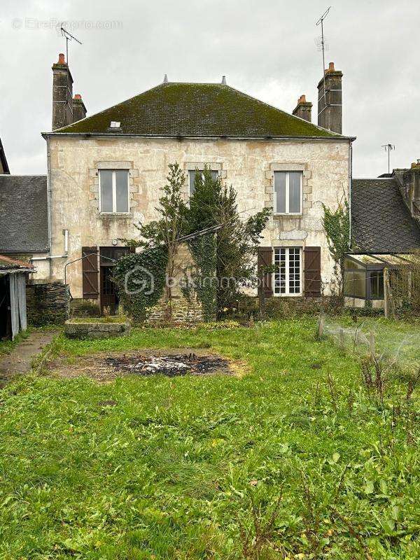 Maison à JAVRON-LES-CHAPELLES