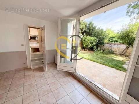 Maison à FONTENAY-LE-FLEURY