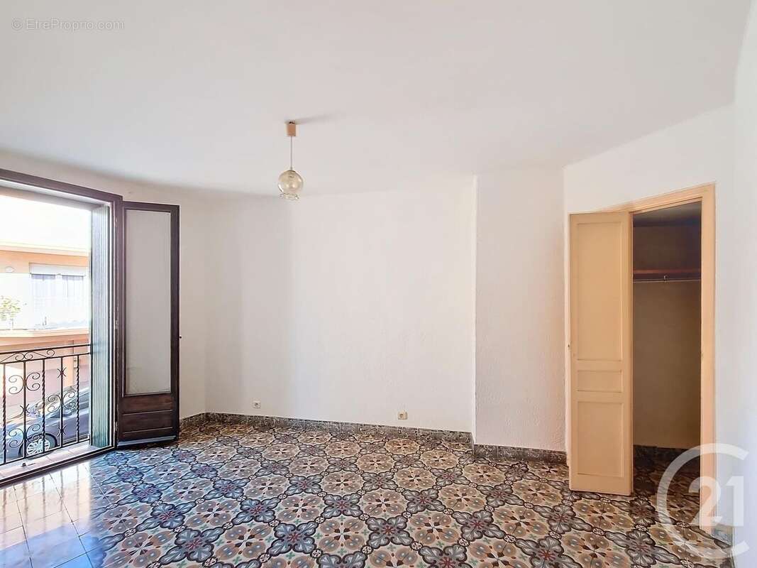 Maison à LATOUR-BAS-ELNE