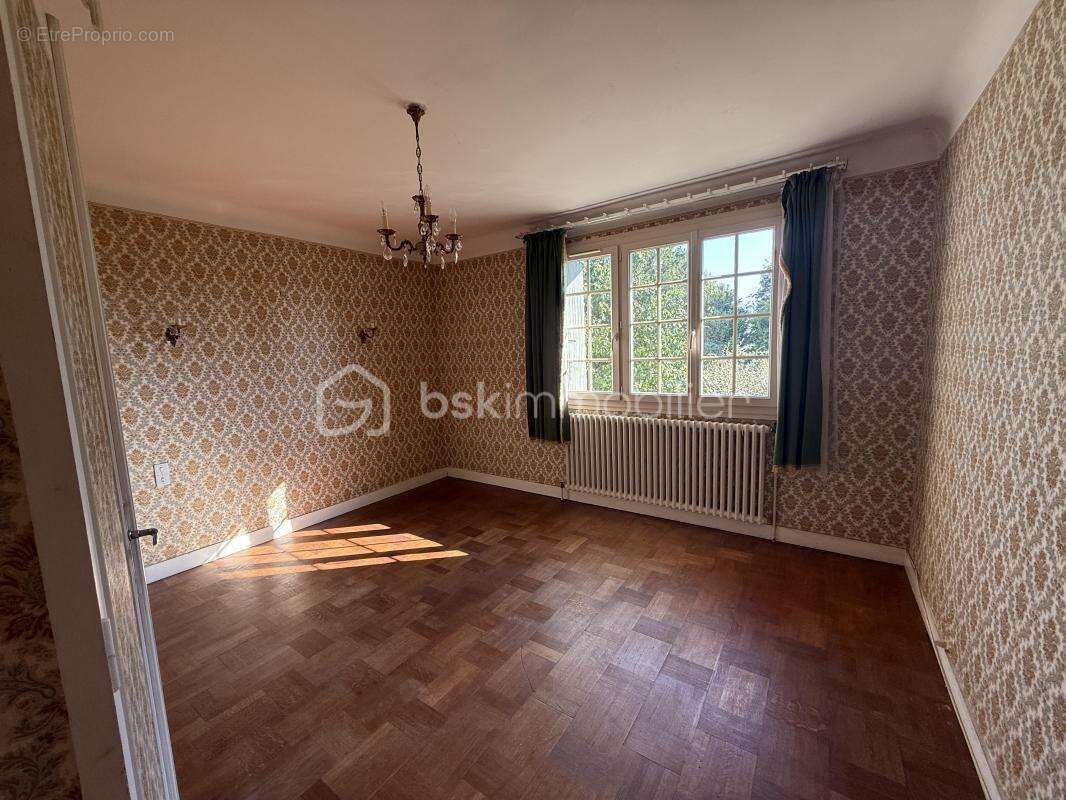 Maison à PONT-L'EVEQUE