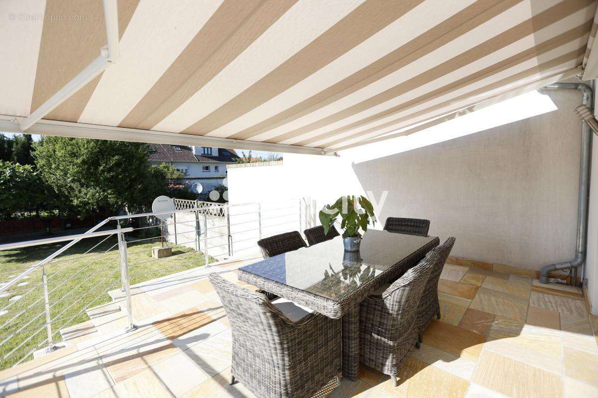 Maison à PARAY-VIEILLE-POSTE