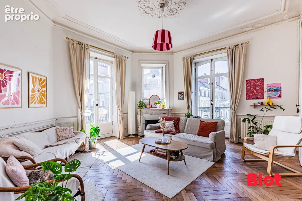Appartement 7 pièces 156 m² à vendre à Nantes (44000) - photo 2