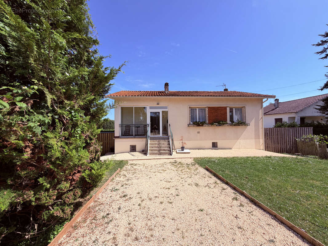 Maison à TRENTELS