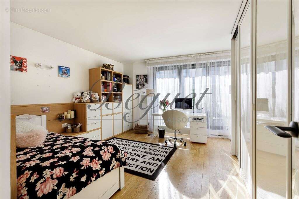 Appartement à BOULOGNE-BILLANCOURT
