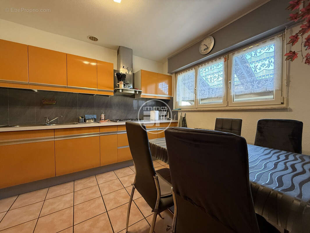 Maison à VILLAGE-NEUF