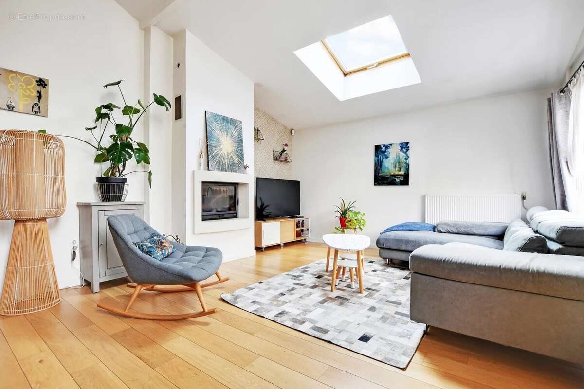 Appartement à COLOMBES