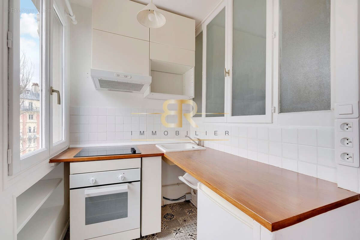 Appartement à PARIS-12E