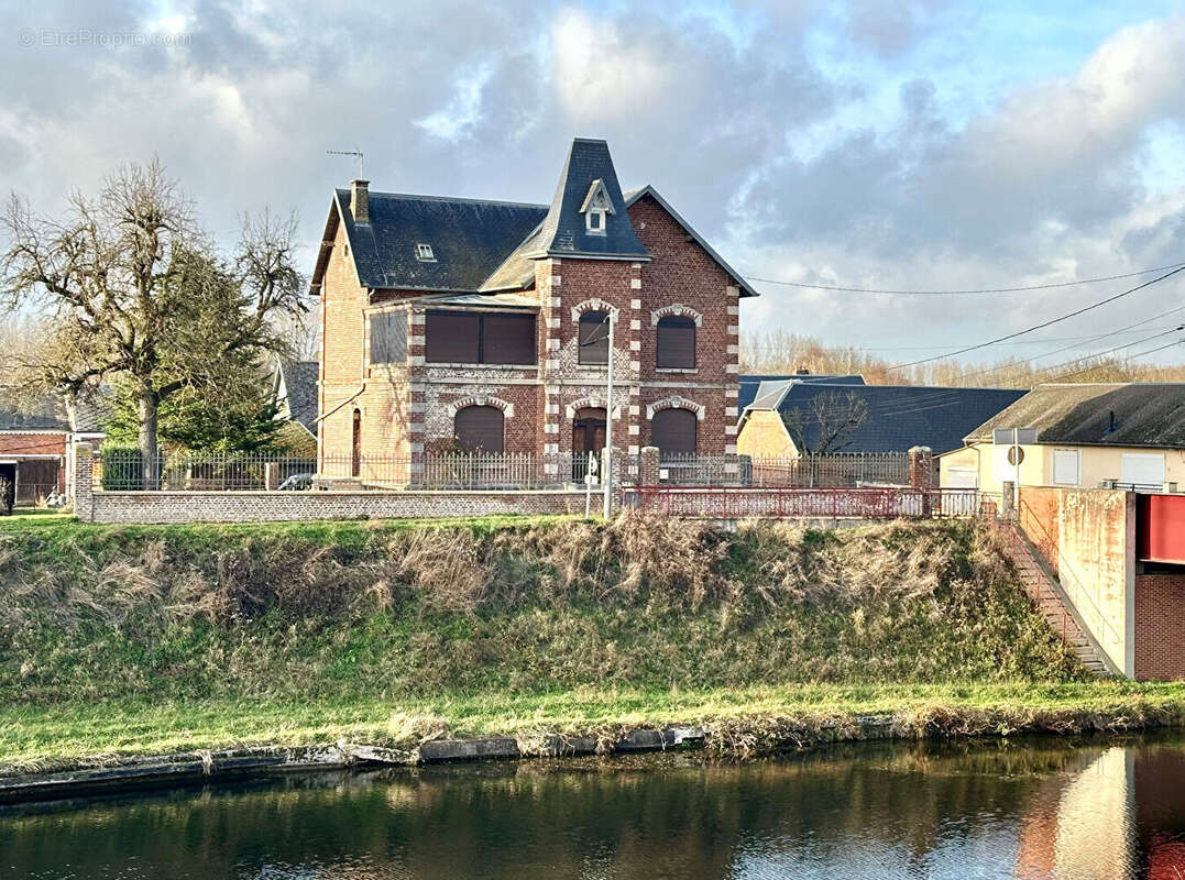 Maison à FLAVY-LE-MARTEL