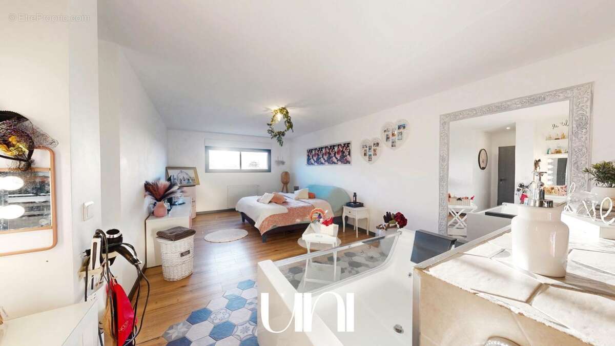 Maison à SAINT-LOUP-HORS