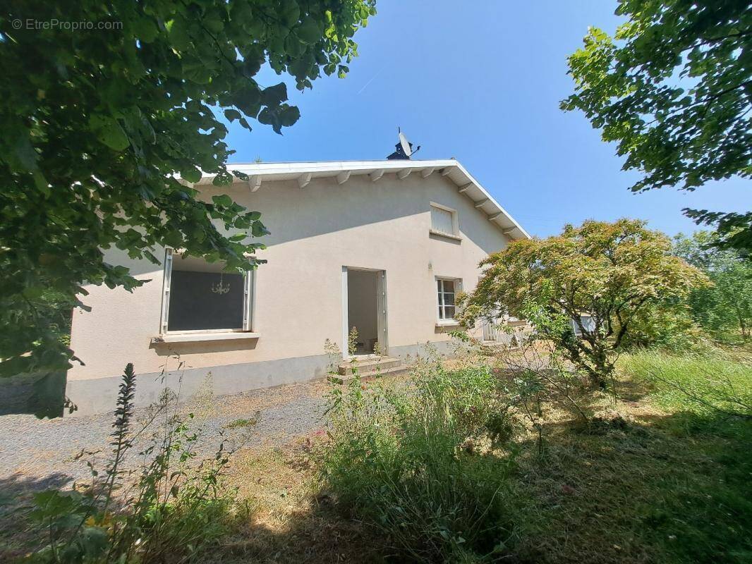 Maison à SEGONZAC