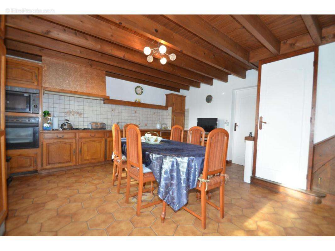 Maison à LE PIZOU