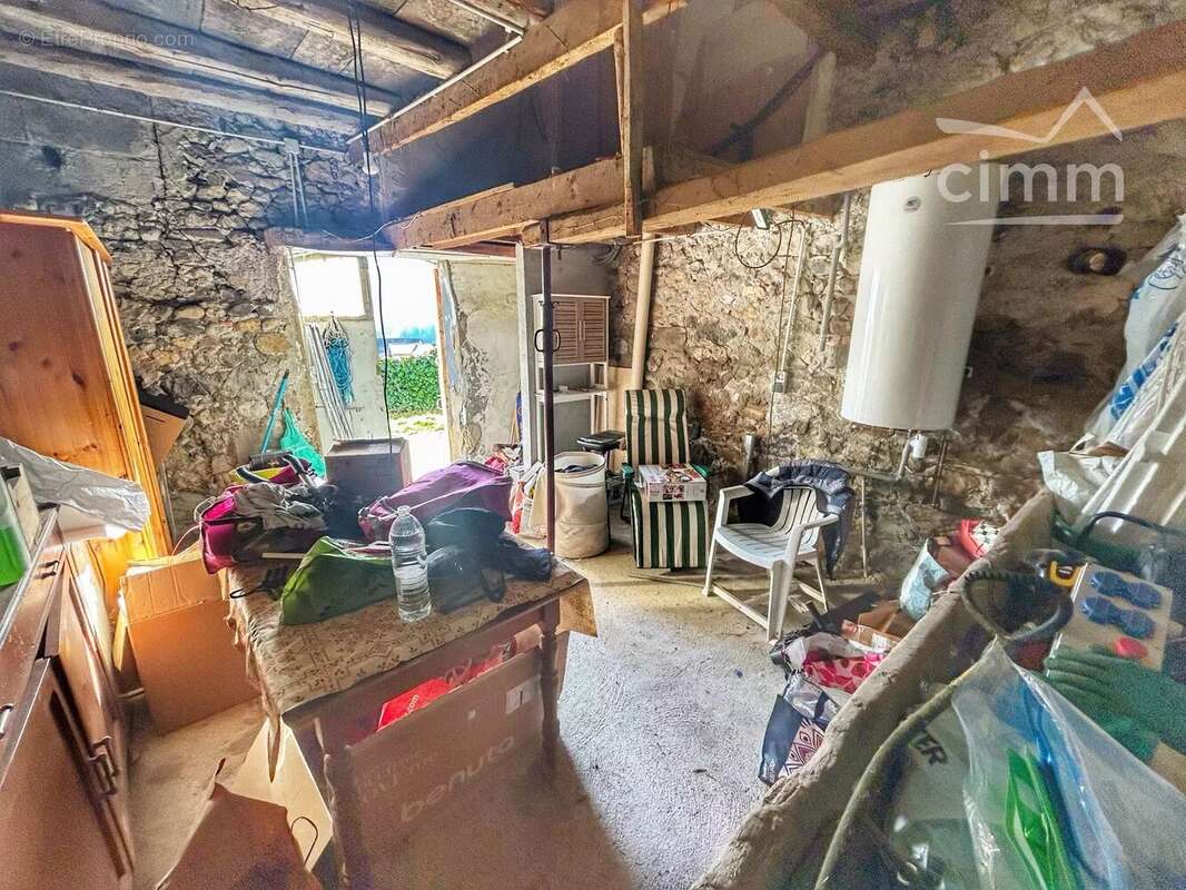 Maison à LA TERRASSE