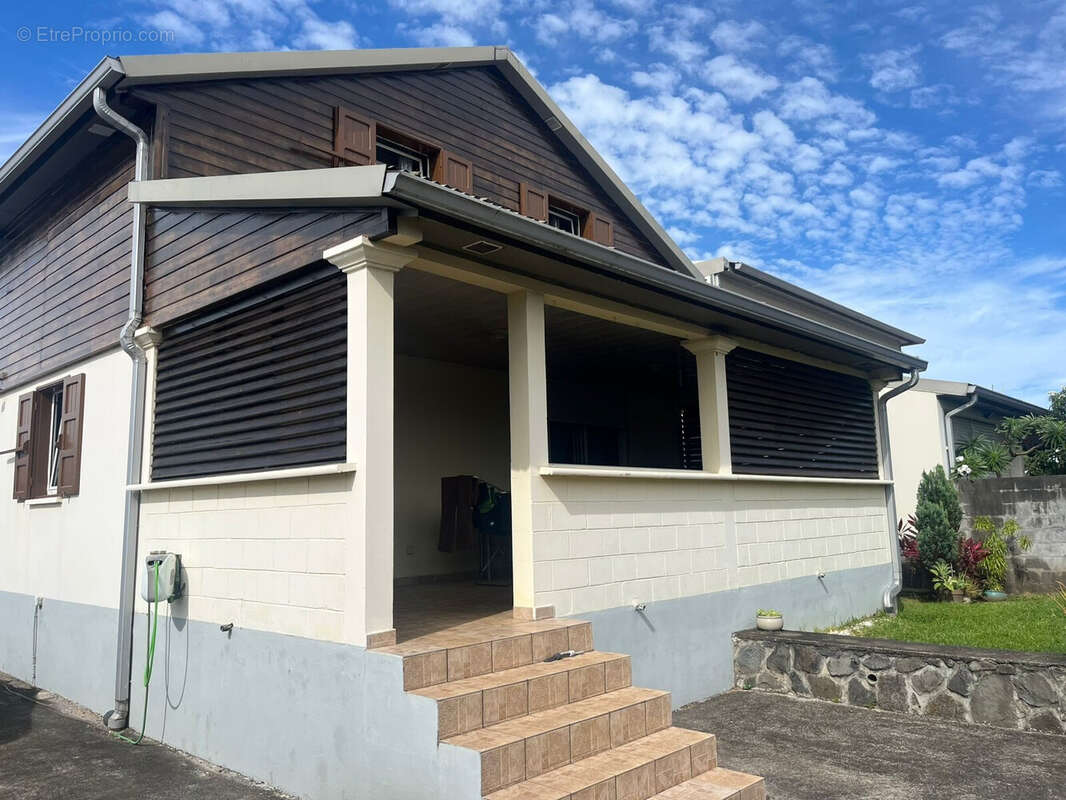 Maison à SAINTE-SUZANNE