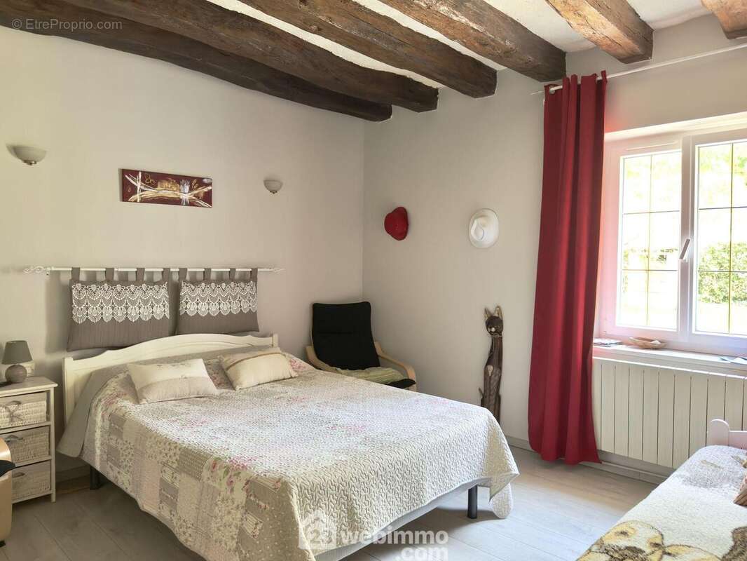 Un espace gite indépendant comprend une chambre? - Maison à LA MENITRE