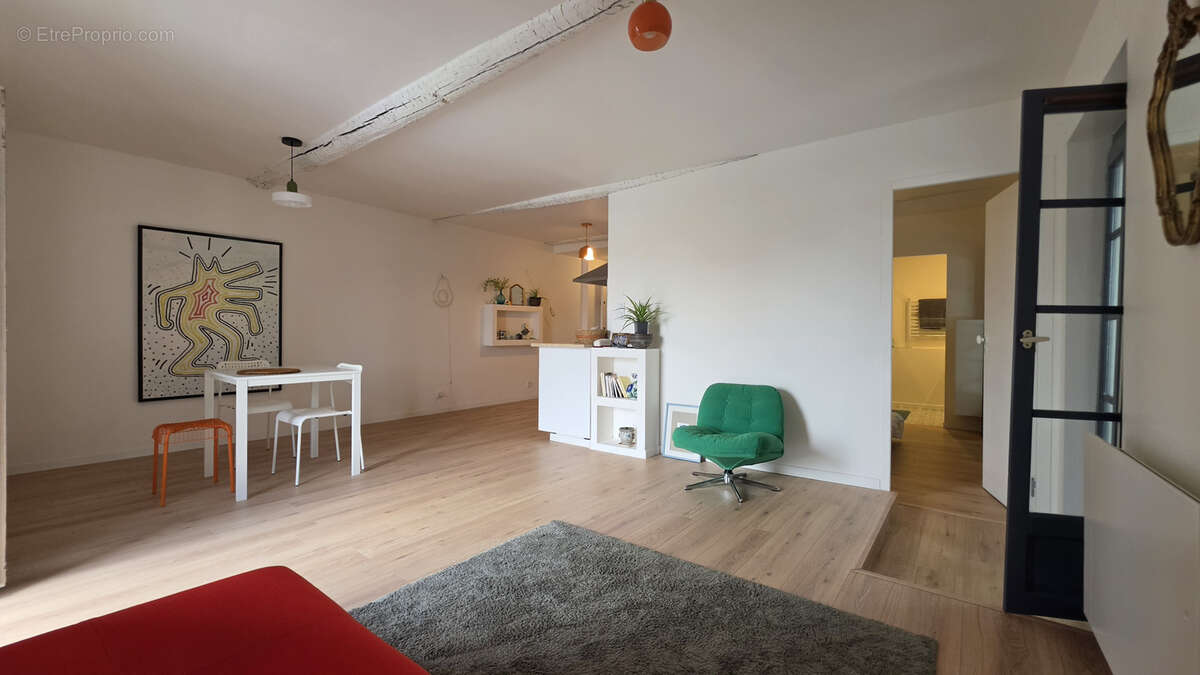 T2 entièrement rénové Une opportunité idéale pour habiter ou investir - photo 4
