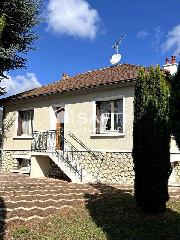 Photo 2 - Maison à ANTOGNY-LE-TILLAC