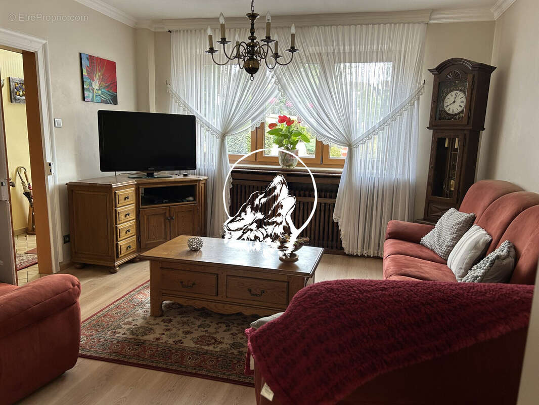 Maison 200 m² à Longeville-Les-Saint-Avold  - photo 6