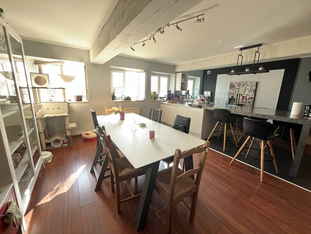 Appartement à SAINT-ETIENNE