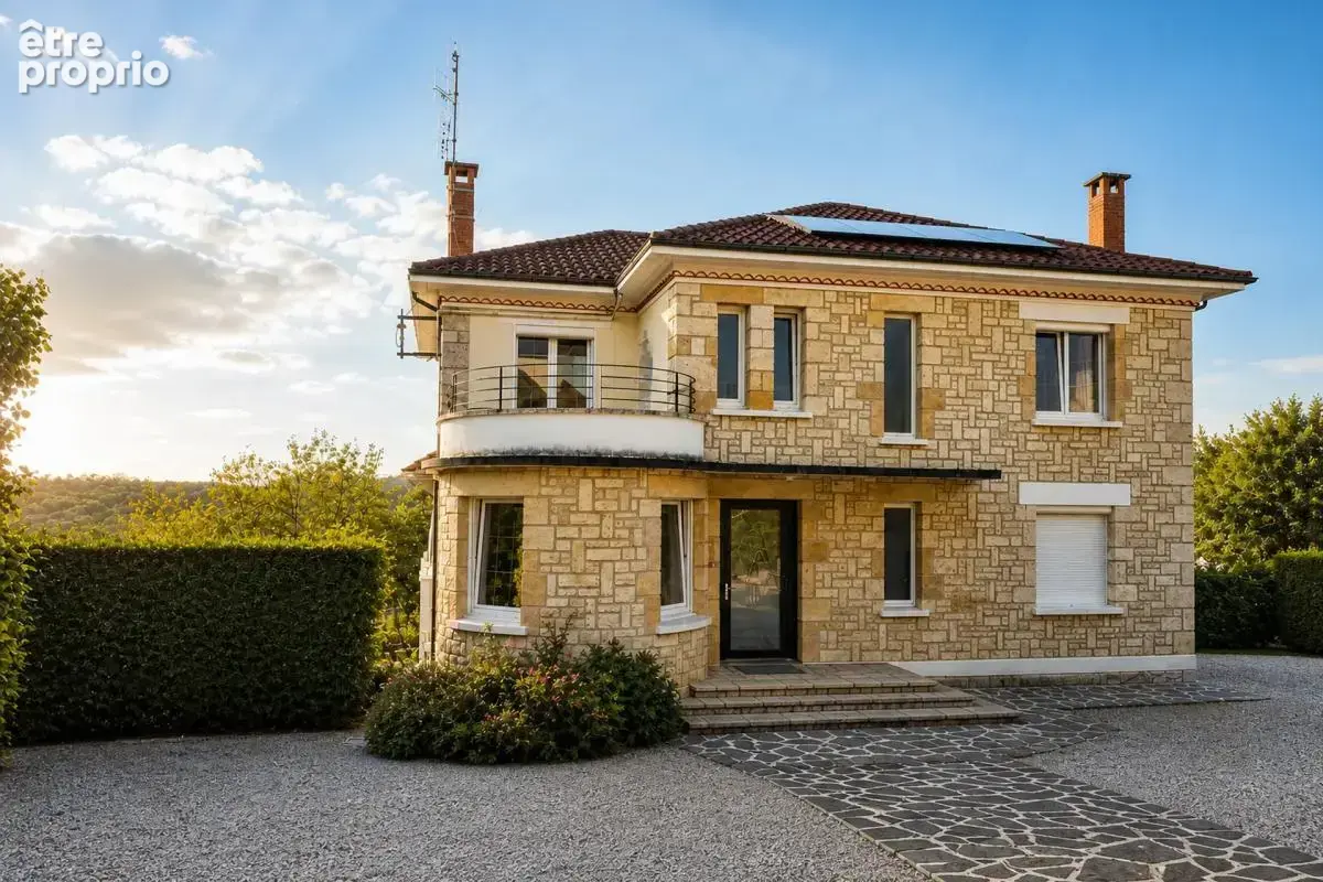 Maison de 193 m² situé à Thenon - photo 2