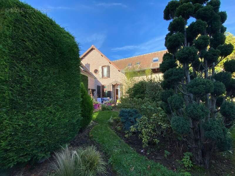 Urgent ! maison 200 m², 5 grd chambres, terrain 1600m² sans vis a vis - photo 2
