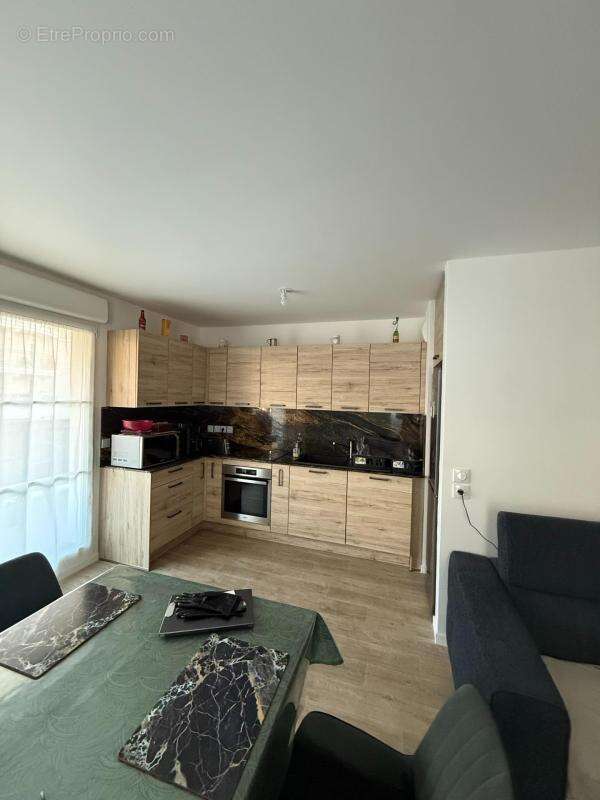 Appartement à LE BLANC-MESNIL