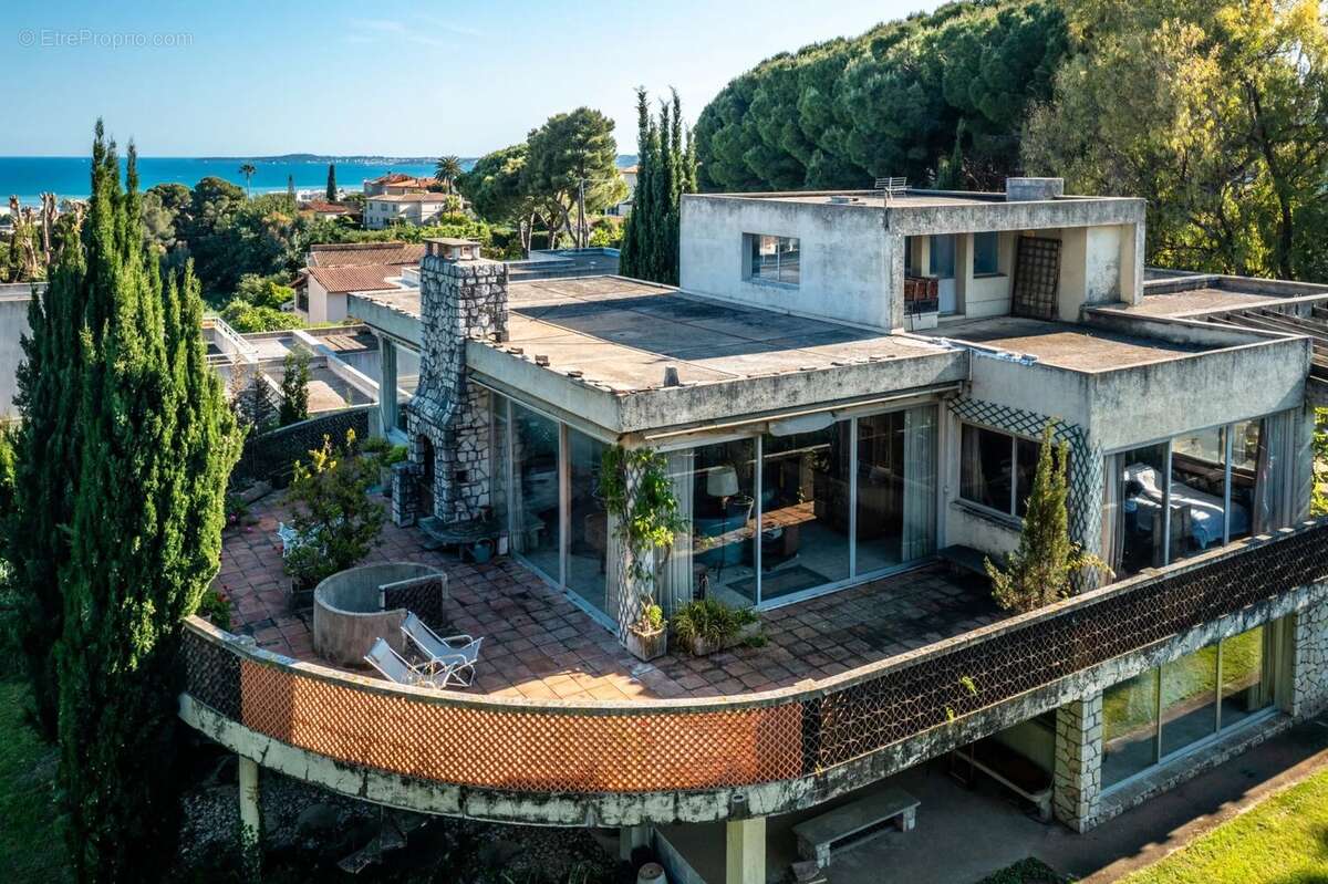 Maison à CAGNES-SUR-MER